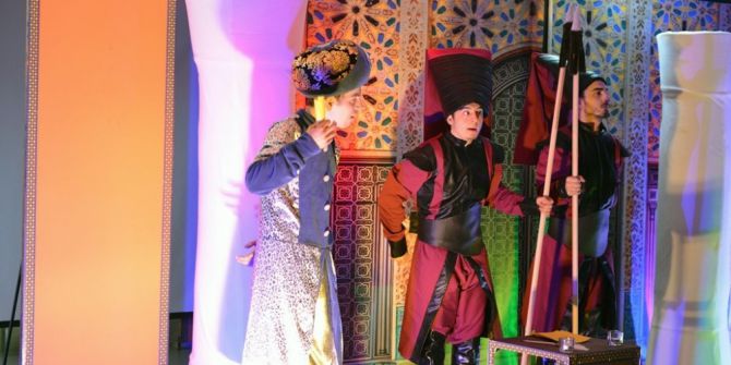 Edeb-i Hayat Okumaları Tiyatro Oyunu Oldu