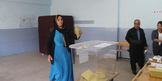 Beytüşşebap’ta Yöresel Kıyafetle Sandıkta Oy Kullandılar
