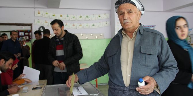 Yöresel Kıyafetlerle Sandık Başına Gittiler