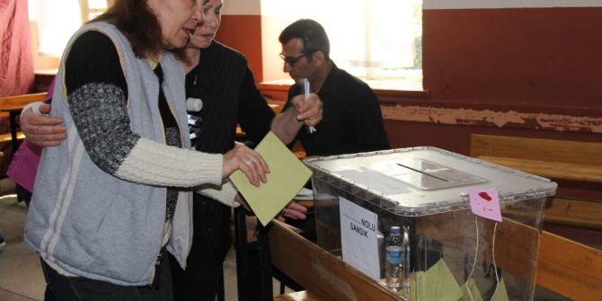 Görme Engelli Seçmenler İlk Kez Şablonla Oy Kullandı