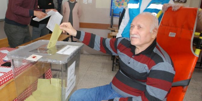 Tokat’ta Yatalak Hasta Sedyede Oy Kullandı