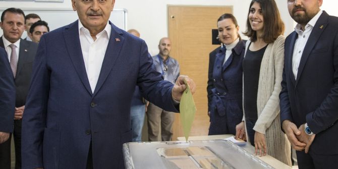 Başbakan Yıldırım Oyunu İzmir’de Kullandı