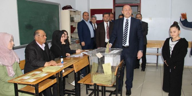 Başkan Ali Çetinbaş Oyunu Kullandı