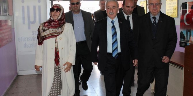 Kayseri Valisi Süleyman Kamçı Oyunu Kullandı