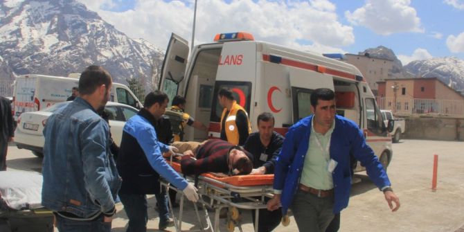 Hakkari’de Yaralanan 8 Askerin Tedavisi Sürüyor