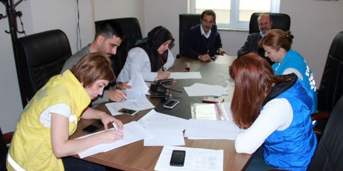 70 Yaşındaki Hasta Oyunu Ambulansta Kullandı