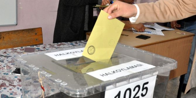 Akçakale’de Oy Kullanma İşlemi Sürüyor