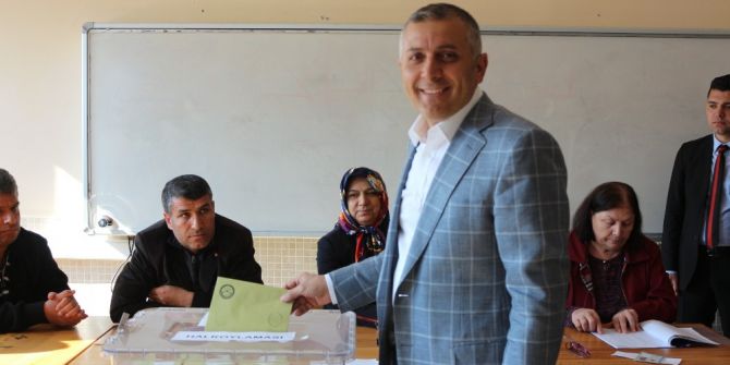 Ak Parti Konya İl Başkanı Arat, Oyunu Kullandı