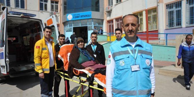 Gaziantep’te Yaşlı Ve Engelli Vatandaşlar Ambulanslarla Sandığa Taşındı