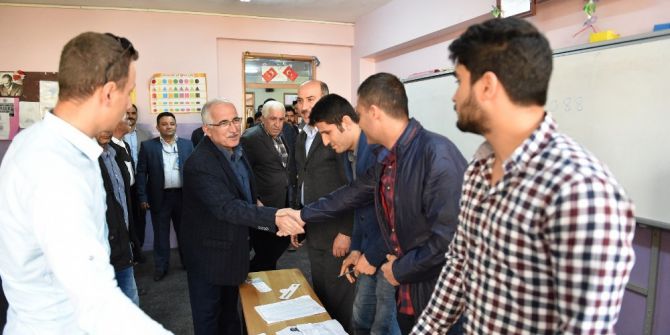 Vali Tuna Oyunu Kullandı