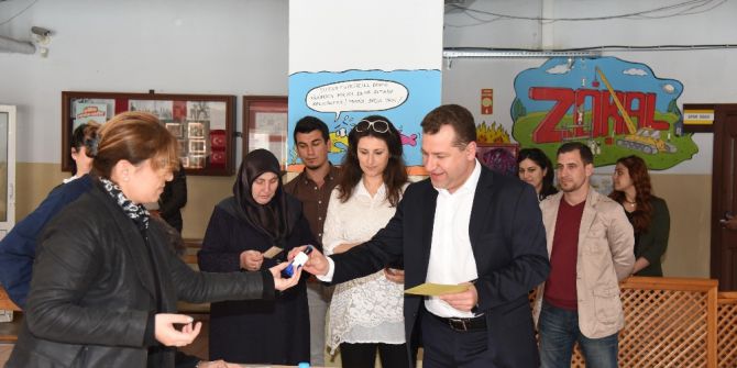 Başkanlar Oyunu Kullandı