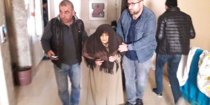 89 Yaşındaki Kadın Oyunu Kullandı