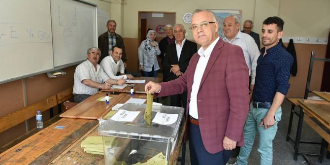 Milletvekili Nurlu Ve Başkan Kayda Oyunu Kullandı