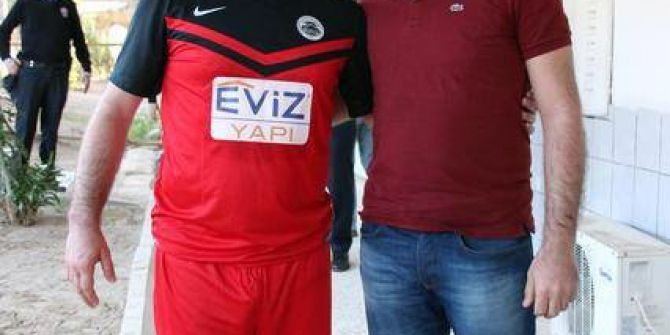 Kuşadası’nda İlginç Futbol Maçı