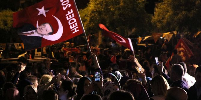 Adanalılar ‘Evet’i Kutluyor