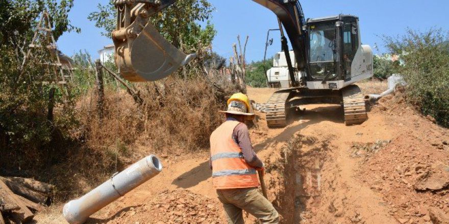 Mahallelerin Tüm Sorunları Birer Birer Çözülüyor
