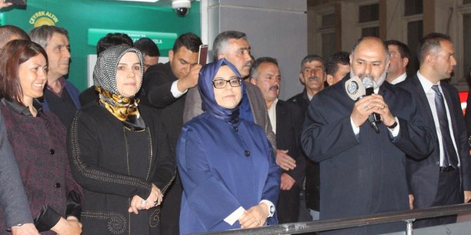 Niğde’de Referandum Kutlamaları