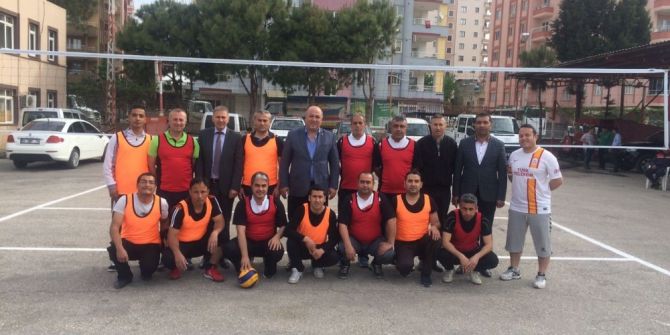 İtfaiyeciler Arası Voleybol Turnuvası Başladı