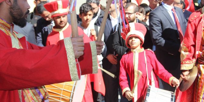 Doğuştan Yetenekli Minik Davulcu