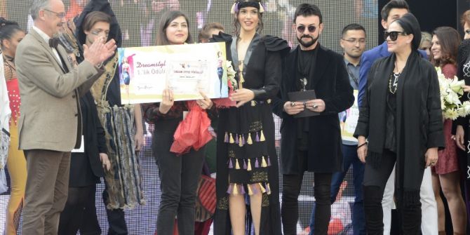 Moda Ve Sanat Dünyasını Buluşturan Yarışma