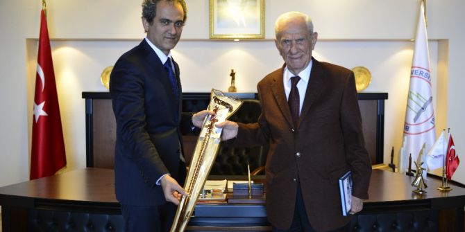 Senatör Sonbay’dan Rektör Özer’e Teşekkür