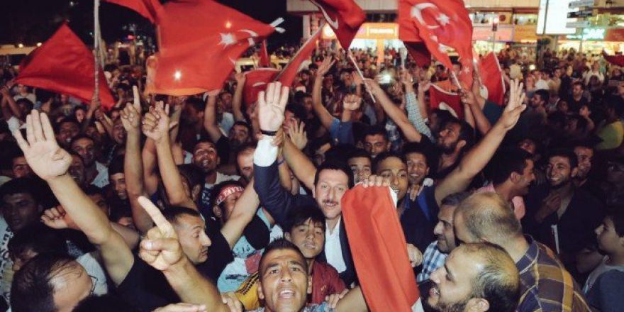 Romanların Coşkusu Başkan Tok’u Kuşattı