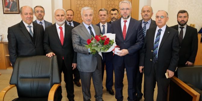 Vali Süleyman Kamçı, "Peygamber Efendimizin Hepimize Örnek Olması Gerek"