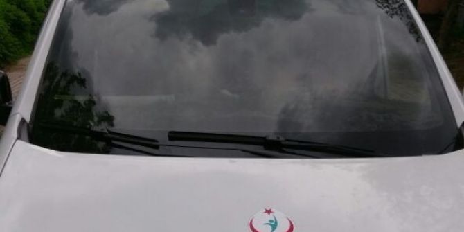 Hasta Seçmeni Almaya Giden Araçlar Taşlandı