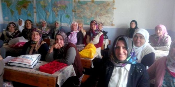 Kadın Çiftçilere Fındıkta Küllenme Hatalığı Dersi Verildi