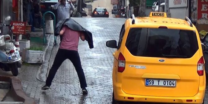 Şiddetli Yağmur Vatandaşlara Zor Anlar Yaşattı