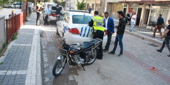 Çalıntı Motosikleti Bırakıp Kaçtılar