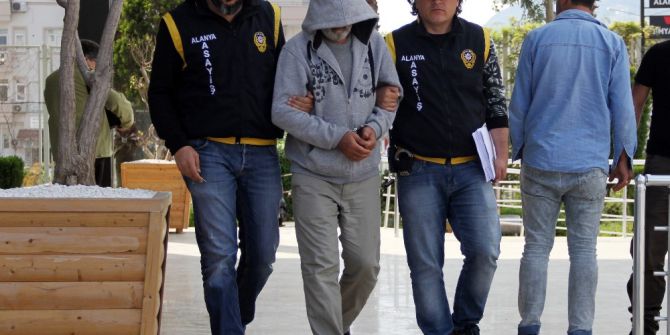 Antalya’da 18 Ayrı Suçtan Aranan Şüpheli Yakalandı