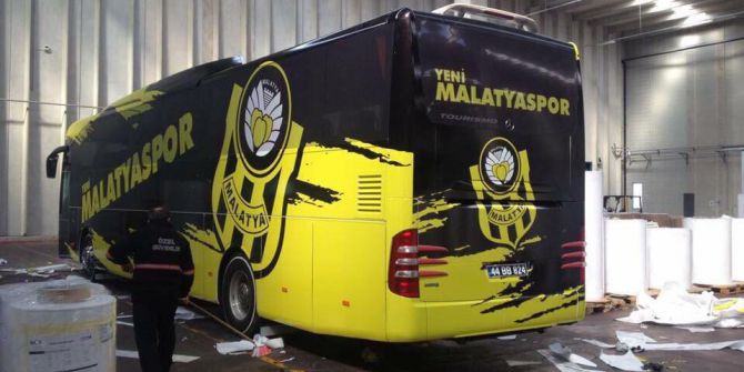 Evkur Yeni Malatyaspor’un Yeni Takım Otobüsü Teslim Edildi