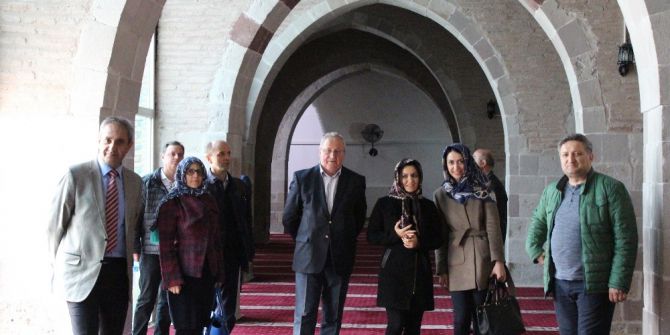 Büyükelçiler Battalgazi’nin Tarihi Ve Kültürel Yerlerini Gezdi