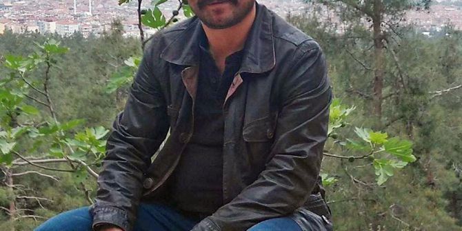 Bariyerlere Çarpan Motosikletin Sürücüsü Öldü