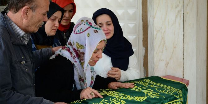 Piknikte Uçurumdan Düşerek Ölen Çocuk Defnedildi