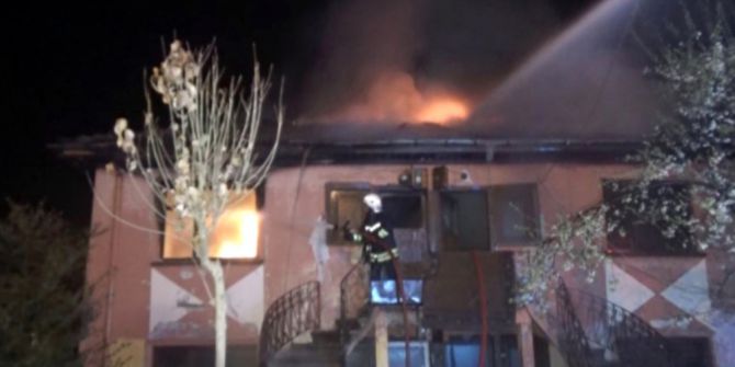 Silahla Ayağından Vurdukları Şahsın Evini Yaktılar