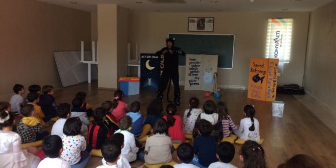 Koshim Kütüphanesi’nde Tiyatro Sürprizi