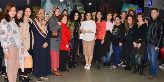 Mahalle Evlerinin Kadın Kursiyerleri ‘Tatlım Tatlım’ Filmini İzledi