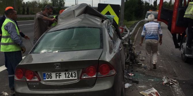 Sakarya Tem Gişelerinde Trafik Kazası: 2 Yaralı
