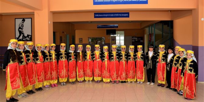 Körfez’de 45 Kişilik Halk Oyunları Ekibi Kuruldu