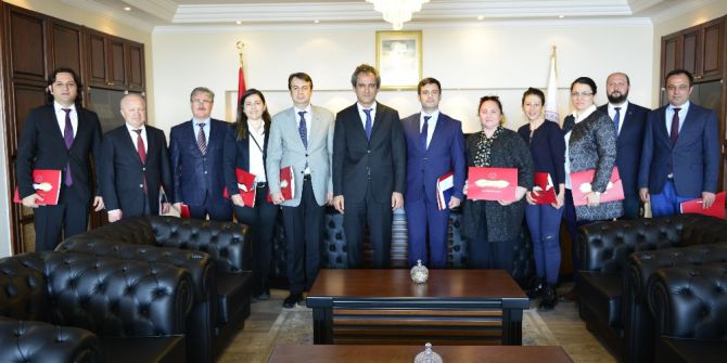 Rektör Özer, Greenmetric Çalıştayında Katkıda Bulunanlara Teşekkür Etti