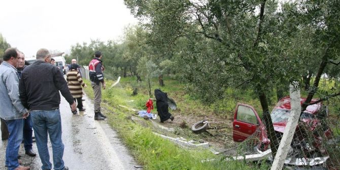 Tır İle Çarpışan Kamyonette Can Pazarı: 1 Ölü, 5 Yaralı