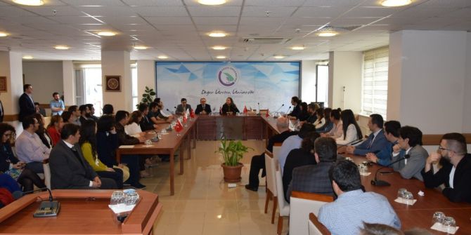 Rektör Çakar Akademisyenlerle Bir Araya Geldi