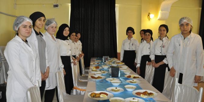 Öğrenciler Hünerlerini Sergiledi