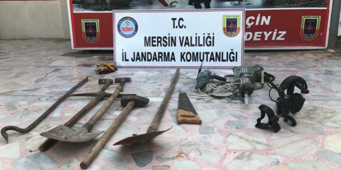 Mersin’de İzinsiz Kazı Yapan 2 Kişi Gözaltına Alındı