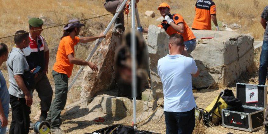 Kayıp Afgan Çobanın Cesedi Su Kuyusunda Bulundu