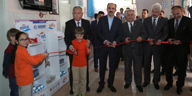 İtimat Bakkaliyesi İle Çocuklar Doğruluk Ve Cömertliği Öğreniyor