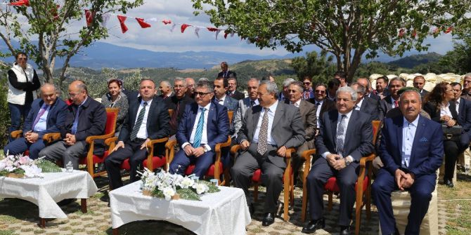 Turizm Haftası Delikli Taşa Ziyaret İle Başladı