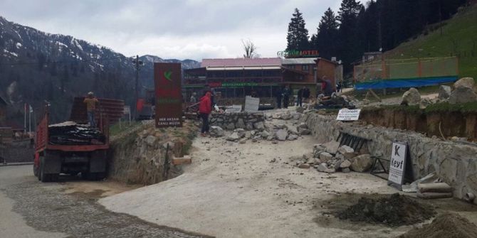 Ayder Yaylası’nda Yeşile Taş Duvarlı Önlem